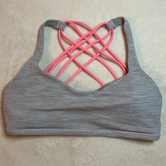 Lululemon Free to Be Bra Wild *Light Support Size 6 - Picture 3 of 7